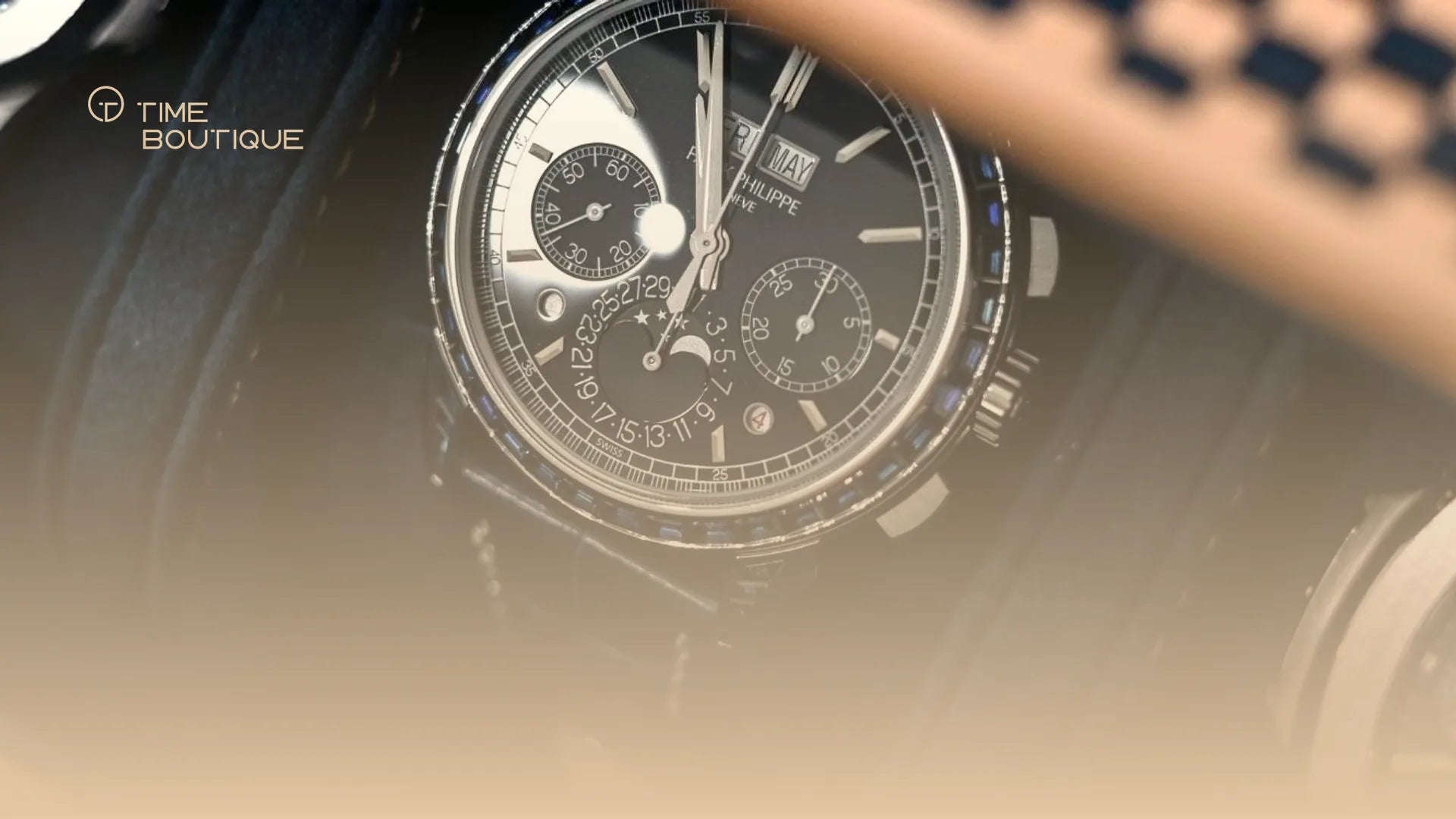 Patek Philippe Chronograph in einer Uhrenrolle für unterwegs
